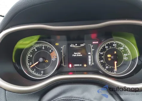 2017 Jeep Cherokee Altitude Fwd z USA, uszkodzony, nr VIN 1C4PJLAB8HW577204